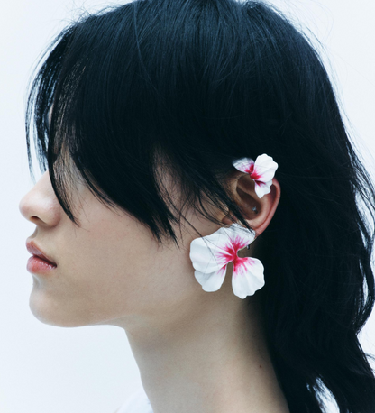 Elegant Flower Ear Cuff
